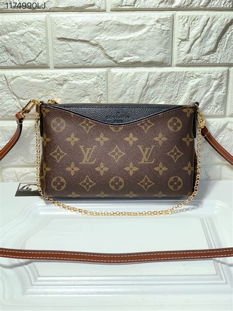 louis vuitton crossbody with chain.